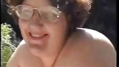 Тифани Минкс излиза да баба порно играе
